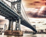 Dusk colors of the sky over magnificent Manhattan Bridge Mosty Obraz