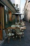 Typical Parisian outdoor cafe in Montmartre Fototapety Uliczki Fototapeta