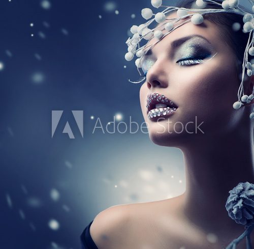 Winter Beauty Woman. Christmas Girl Makeup  Ludzie Plakat