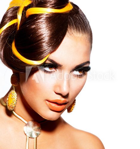 Fashion Model Girl Portrait with Yellow and Orange Makeup  Obrazy do Salonu Fryzjerskiego Obraz