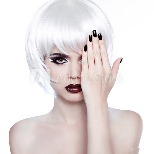 Vogue Style Woman. Fashion Beauty Woman Portrait with White Shor  Obrazy do Salonu Kosmetycznego Obraz