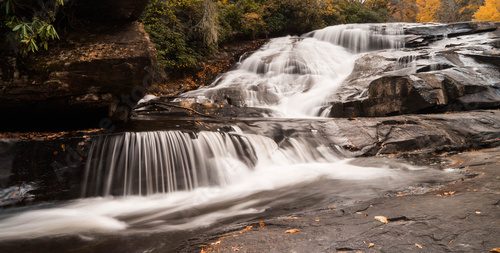 a waterfall in the Appalachians of western North Carolina in the fall Fototapety Wodospad Fototapeta