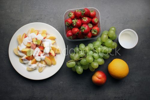 Świeże owoce i warzywa - bukiet Plakaty do kuchni Plakat