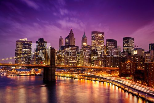 Wieczorny Manhattan: kolory Nowego Jorku
 Fototapety Miasta Fototapeta
