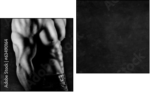 Bodybuilder showing his muscles  - Obraz dwuczęściowy, Dyptyk