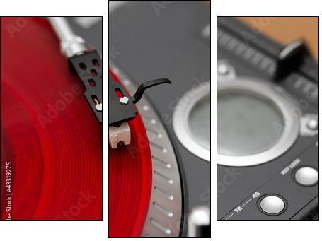 Closeup of turntable needle on record  - Obraz trzyczęściowy, Tryptyk