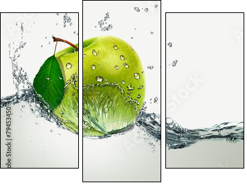 Green Apple amid splashing water.  - Obraz trzyczęściowy, Tryptyk