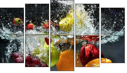 Fruit and vegetables splash into water  - Obraz pięcioczęściowy, Pentaptyk