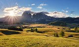 Beautiful Scenery from Alpe di Siusi, Italy in summer sunrise li Fototapety Góry Fototapeta