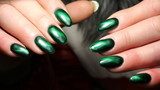 Manicure nail design green cat's eye Obrazy do Salonu Kosmetycznego Obraz