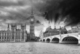 London. Beautiful view of Westminster Bridge and Houses of Parli  Fototapety Miasta Fototapeta