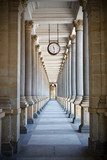 Colonnade in Karlovy Vary  Optycznie Powiększające Fototapeta