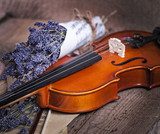 Vintage composition with violin and lavender  Muzyka Obraz