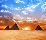 Egispkie pustynie. Piramidy.  Architektura Fototapeta