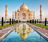 Taj Mahal w promieniach słońca Architektura Fototapeta