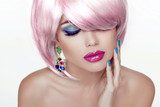 Makeup. Sexy lips. Beauty Girl Portrait with Colorful Makeup, Co  Obrazy do Salonu Kosmetycznego Obraz