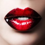 Passionate red lips  Obrazy do Salonu Kosmetycznego Obraz