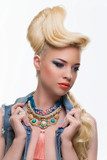 Girl with fancy hairstyle and makeup  Obrazy do Salonu Kosmetycznego Obraz