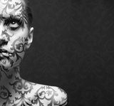 Makijaż ciała – kobieta w ornamentach
 Ludzie Obraz