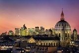 Paryż wieczorny – mniej oczywista Francja
 Miasta Obraz