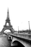 Paryż z betonu
 Architektura Obraz