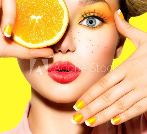 Teen girl with freckles, red hairstyle, yellow makeup and nails  Ludzie Plakat
