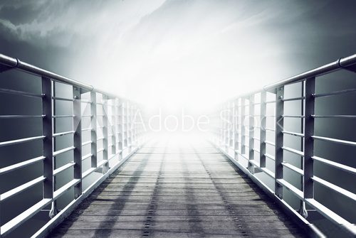 Foggy Bridge  Architektura Obraz