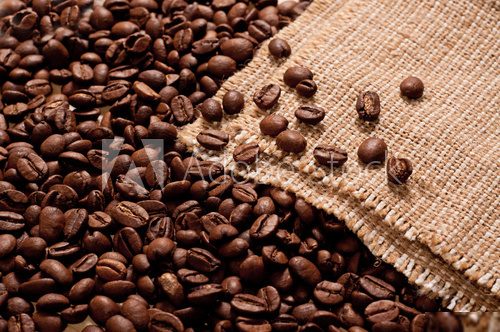 coffee beans and burlap  Kawa Fototapeta