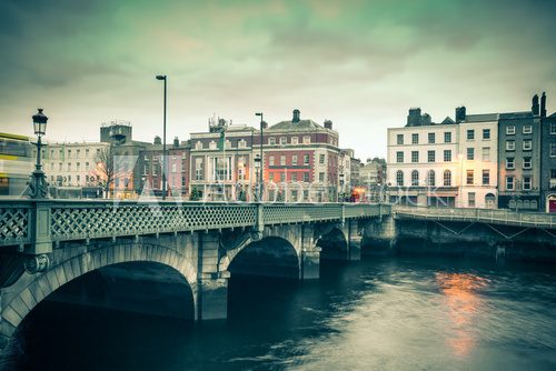 Vintage style view of Dublin Ireland Grattan Bridge  Fototapety Mosty Fototapeta