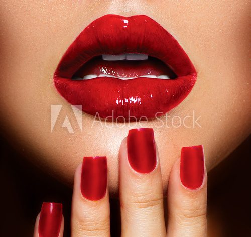 Red Sexy Lips and Nails closeup. Manicure and Makeup  Plakaty do Sypialni Plakat