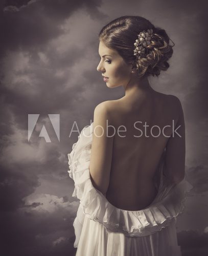 Woman sensual retro portrait, elegant  girl naked back  Ludzie Obraz