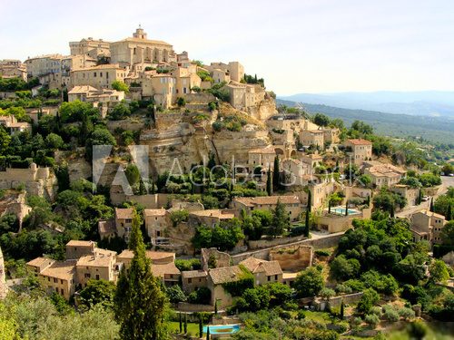 View of the hilltop village of Gordes, Provence, France  Prowansja Fototapeta