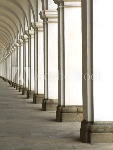 Colonnade  Optycznie Powiększające Fototapeta