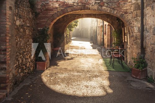 Unknown streets in the old medieval town in Italy  Fototapety Uliczki Fototapeta