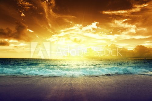 sunset on Seychelles beach  Obrazy do Łazienki Obraz