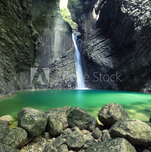 wilder Wasserfall in den slowenischen Alpen Fototapety Wodospad Fototapeta
