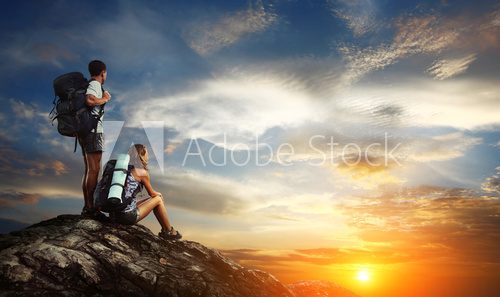 Hikers  Zachód Słońca Fototapeta
