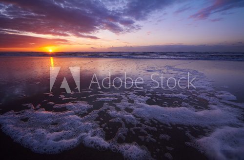 sunset on the beach  Zachód Słońca Fototapeta
