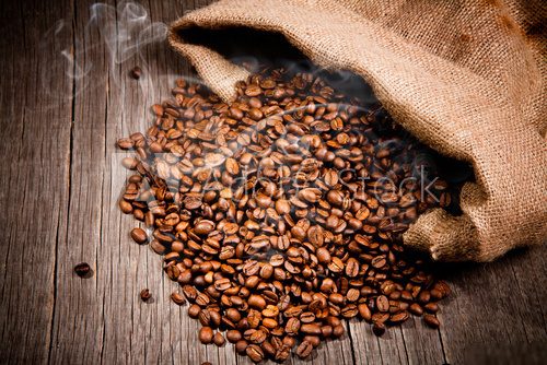 Coffee beans in burlap bag  Kawa Fototapeta