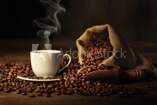 tazzina di caffÃ¨ fumante  Kawa Fototapeta