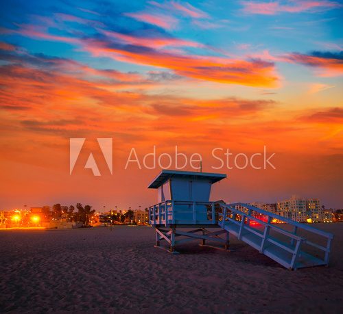 Santa Monica California sunset lifeguard tower  Niebo Fototapeta