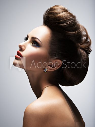 Beautiful  woman with style hairstyle Fototapety do Salonu Fryzjerskiego Fototapeta