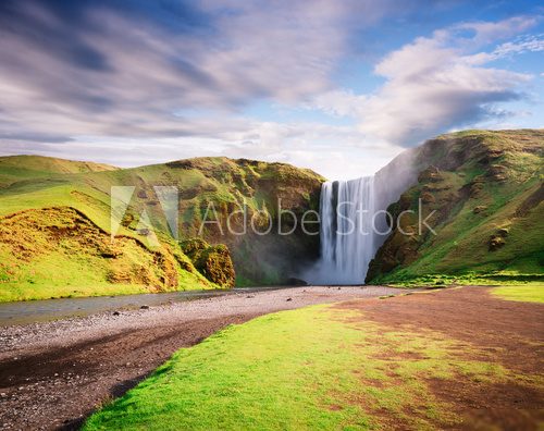 Islandzkie wodospady Fototapety do Łazienki Fototapeta