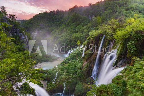 Magiczne poranki nad Jeziorami Plitwickimi Fototapety Wodospad Fototapeta