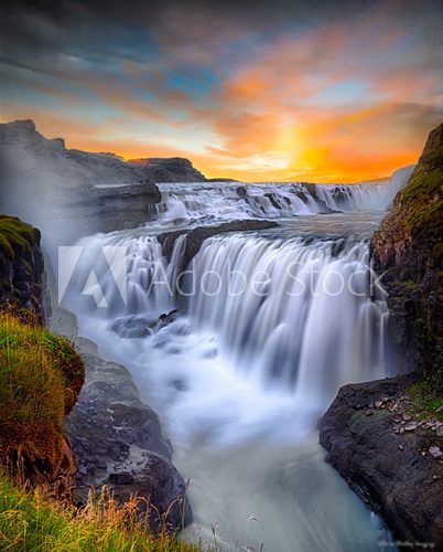 Magiczny wodospad Gullfoss na Islandii Fototapety Wodospad Fototapeta