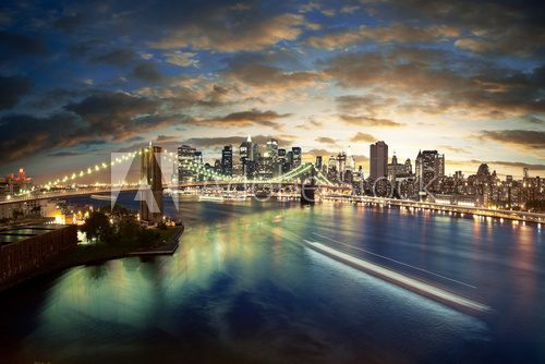 Nowy Jork w zachodzącym słońcu
 Fototapety Miasta Fototapeta