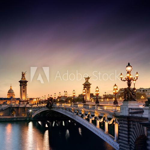 Paryż – romantyczny zaułek w stolicy kochanków Obrazy do Sypialni Obraz