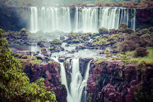 Potęga i piękno wodospadów Iguazu Fototapety Wodospad Fototapeta