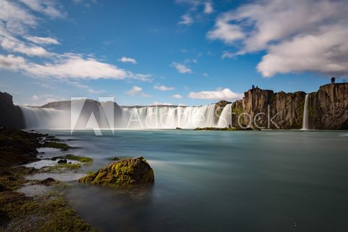 Potężny wodospad Goðafoss na Islandii Fototapety Wodospad Fototapeta