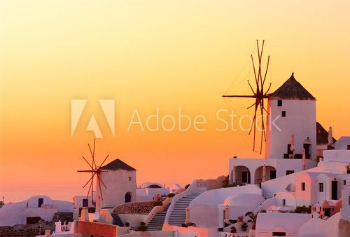 Santorini – biały krajobraz na tle słońca
 Architektura Fototapeta